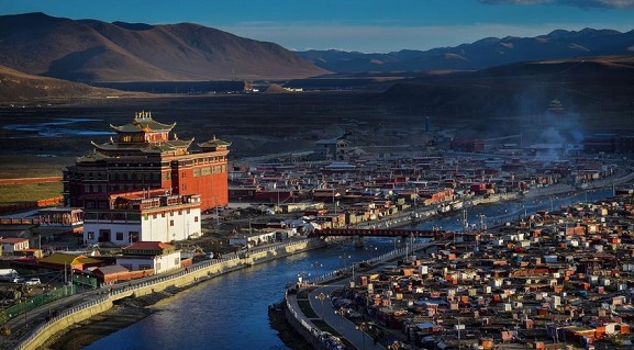 白玉旅游