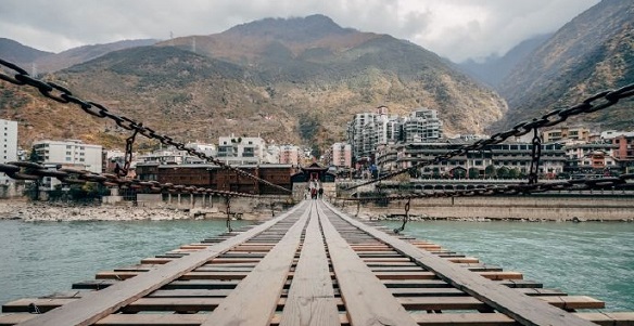 泸定旅游