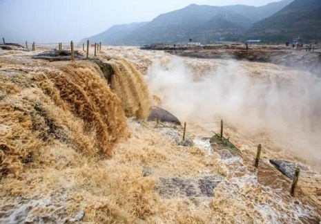 昆明到虎跳峡多少公里