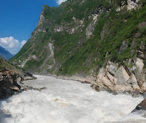 虎跳峡哪段最好玩