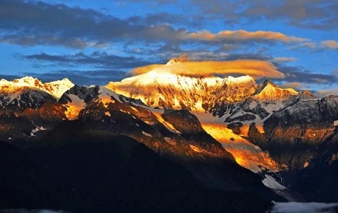 梅里雪山卡瓦格博峰