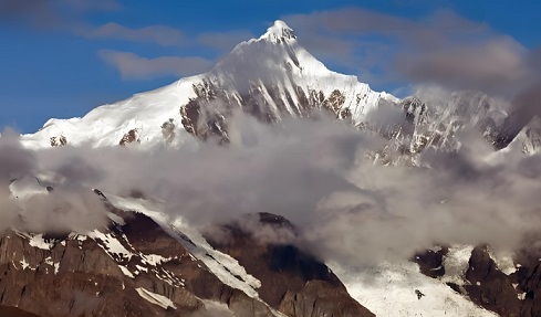 梅里雪山为何不可攀登